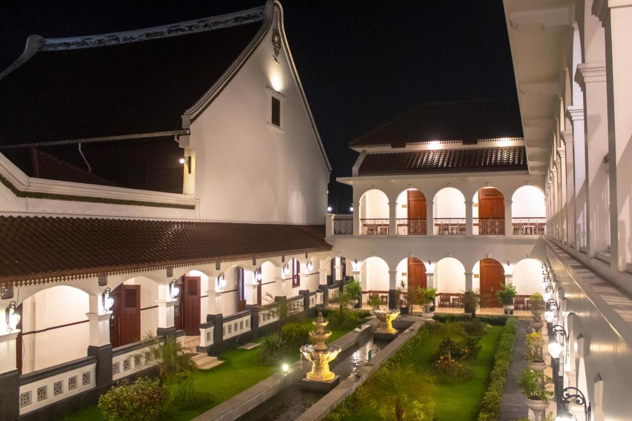 Daroessalam Syariah Heritage Hotel Pasuruan Exterior foto